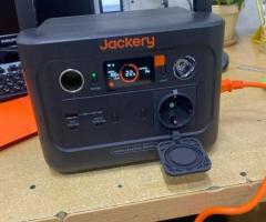 Зарядна станція універсальна Jackery Explorer 300PLS 288WH